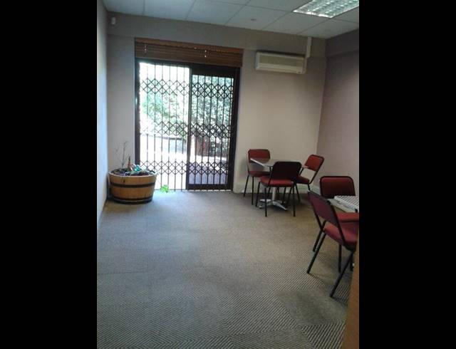 229M² OFFICE TO LET IN BELLVILLE CENTRAL